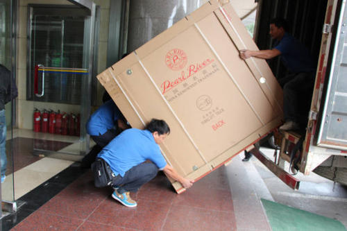 马龙钢琴贵重工艺品无忧运